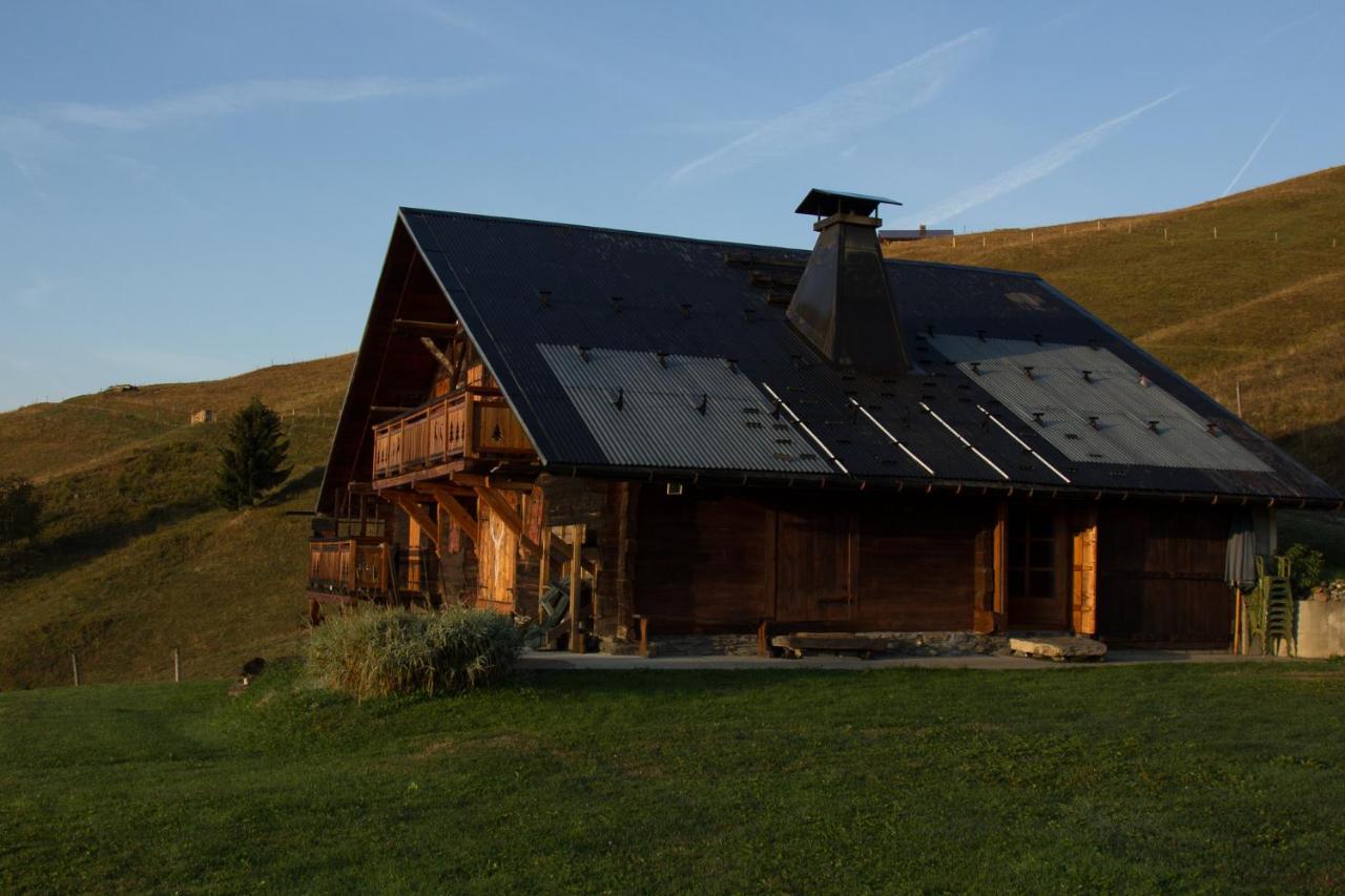 Reine Des Aravis - Chalet Isole Flumet Buitenkant foto