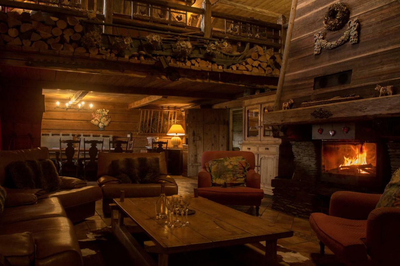 Reine Des Aravis - Chalet Isole Flumet Buitenkant foto